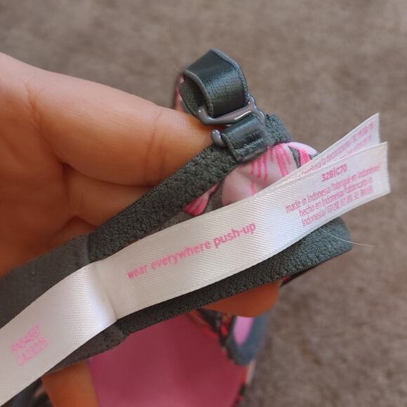 Victorias Secret Pink Size 32B Wear Everywhere Push Up Floral Beachy Hawaii Vaca - Picture 7 of 10